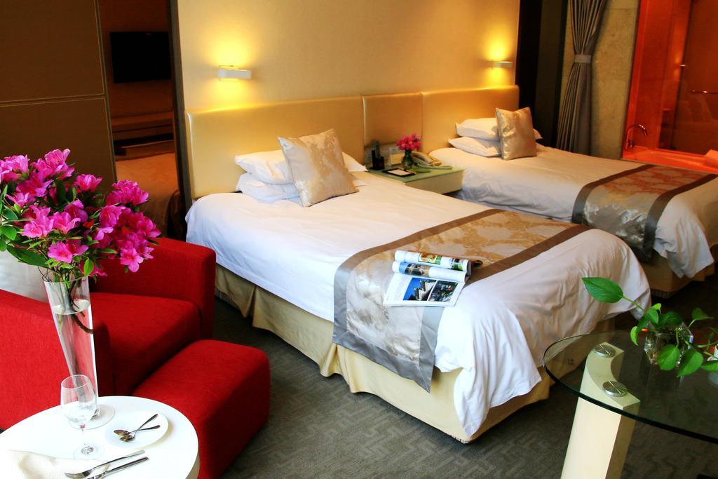 International Conference Hotel Of Nanjing Нанкин Номер фото
