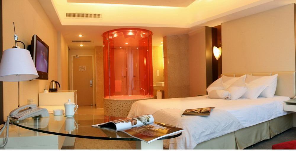 International Conference Hotel Of Nanjing Нанкин Номер фото